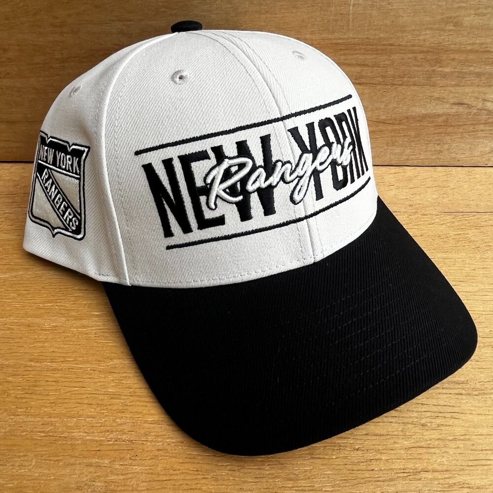 MITCHELL & NESS NHL NEW YORK RANGERS SCRIPT LOGO PRO CROWN SNAPBACK HAT NEW
